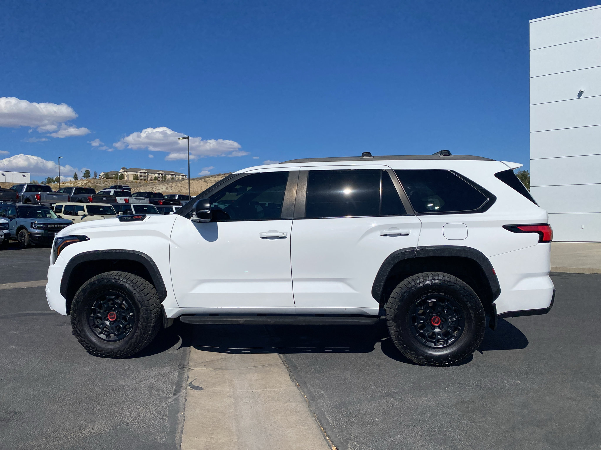 Used 2024 Toyota Sequoia TRD Pro AWD/4WD image 31
