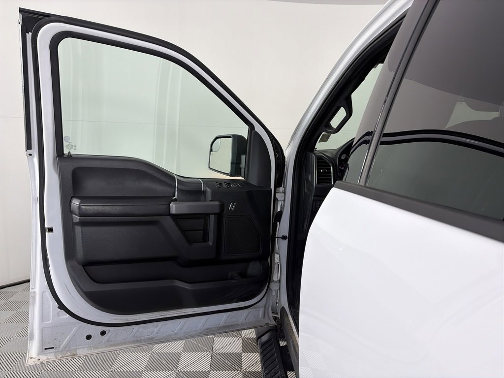 Certified 2019 Ford F150 XLT w/ Equipment Group 302A Luxury image 10