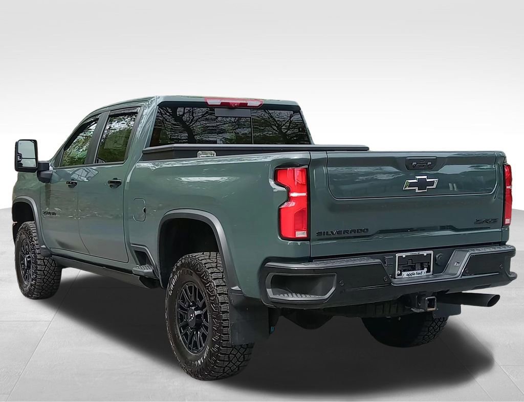 Used 2025 Chevrolet Silverado 2500 ZR2 w/ Technology Package image 5