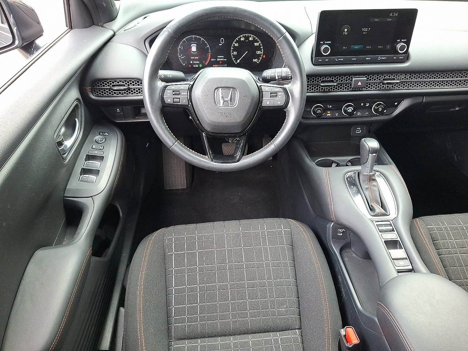 Used 2025 Honda HR-V Sport image 11