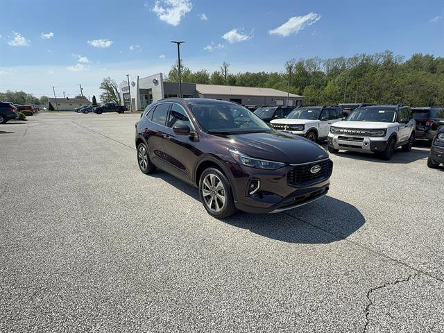 Certified 2023 Ford Escape Platinum w/ Premium Technology Package AWD/4WD image 9