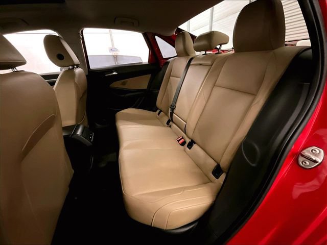 Used 2019 Volkswagen Jetta SEL w/ Cold Weather Package FWD image 25