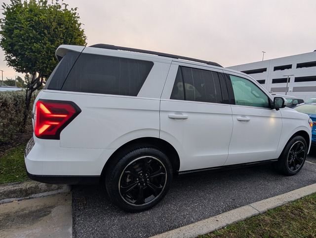 Certified 2023 Ford Expedition Limited image 2