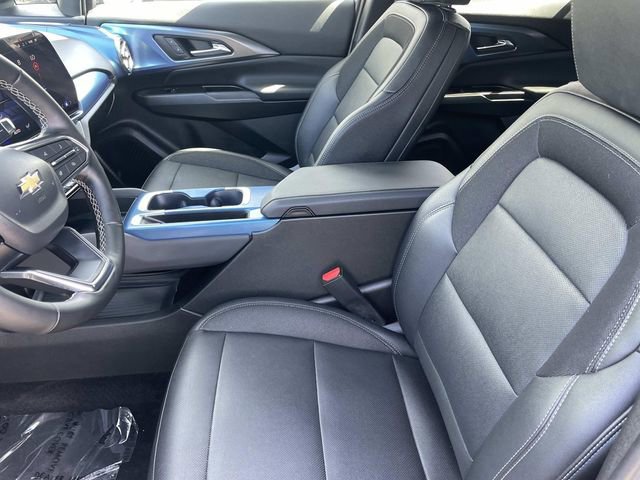 Used 2025 Chevrolet Equinox EV LT w/ Convenience Package image 22