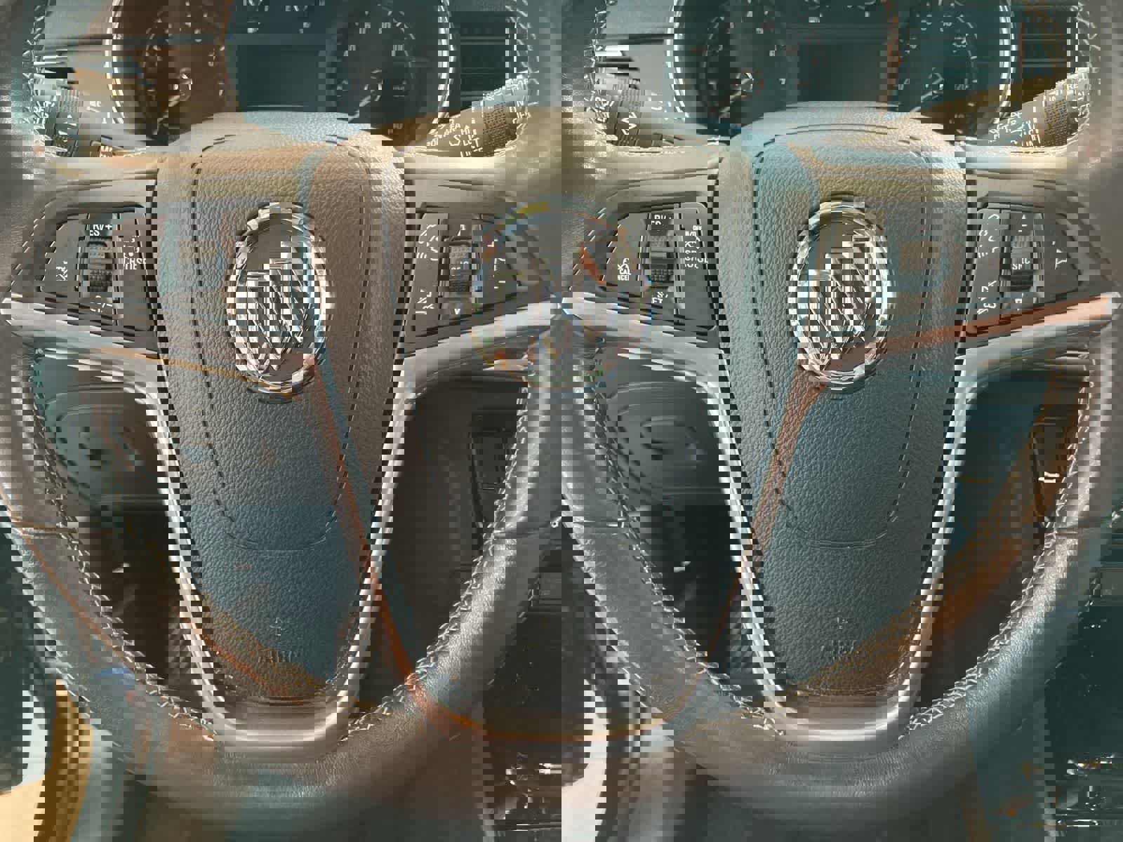 Used 2020 Buick Encore Preferred image 14