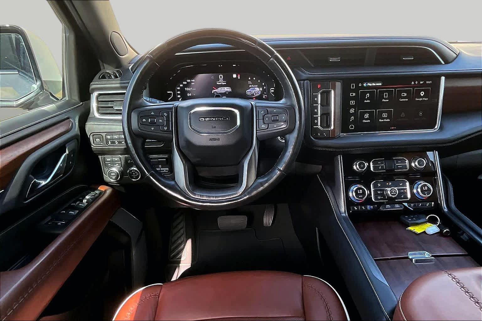 Used 2023 GMC Yukon Denali Ultimate AWD/4WD image 6