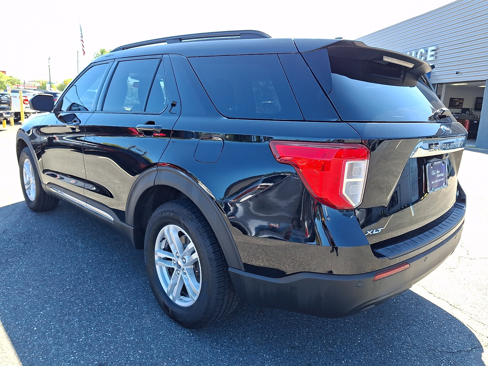 Certified 2021 Ford Explorer XLT AWD/4WD image 7