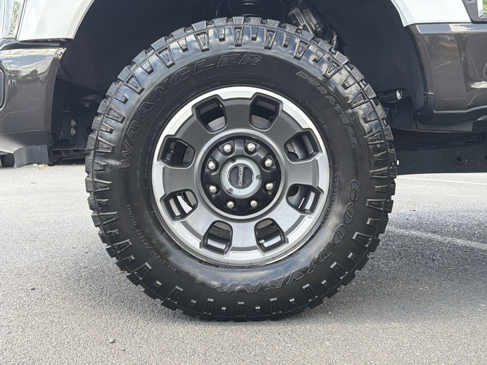 Certified 2024 Ford F350 King Ranch w/ Tremor Off-Road Package AWD/4WD image 25