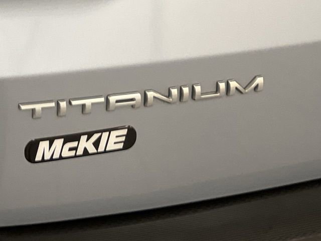 Certified 2022 Ford Escape Titanium w/ Titanium Elite Package AWD/4WD image 18