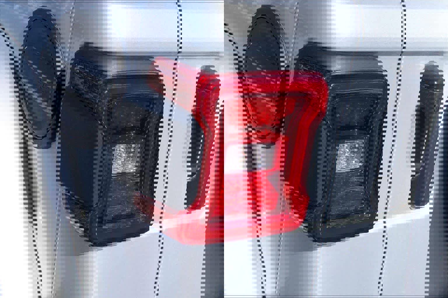 Used 2022 Jeep Wrangler Unlimited Rubicon AWD/4WD image 29