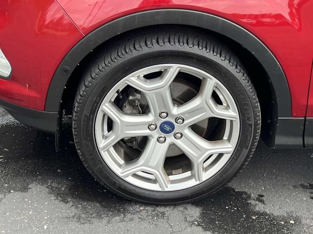Certified 2019 Ford Escape Titanium w/ U0J03 - Titanium Tow Package FWD image 10