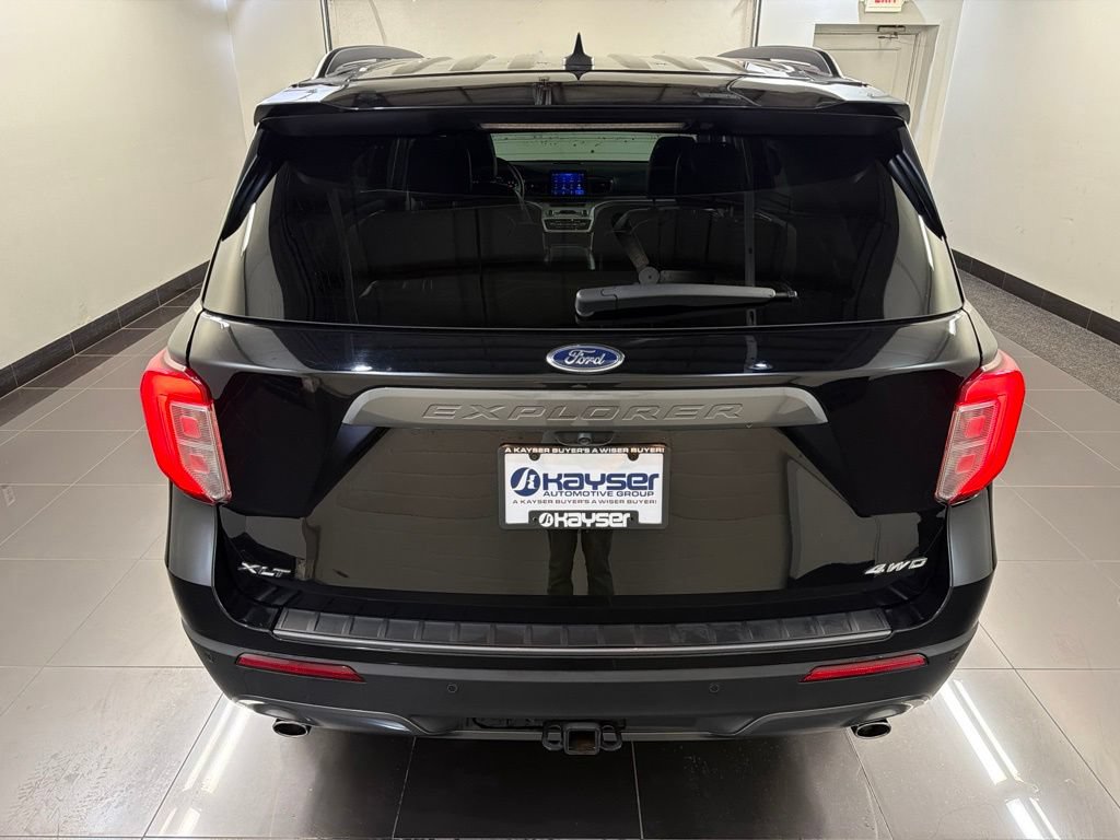 Certified 2023 Ford Explorer XLT w/ Equipment Group 202A AWD/4WD image 6
