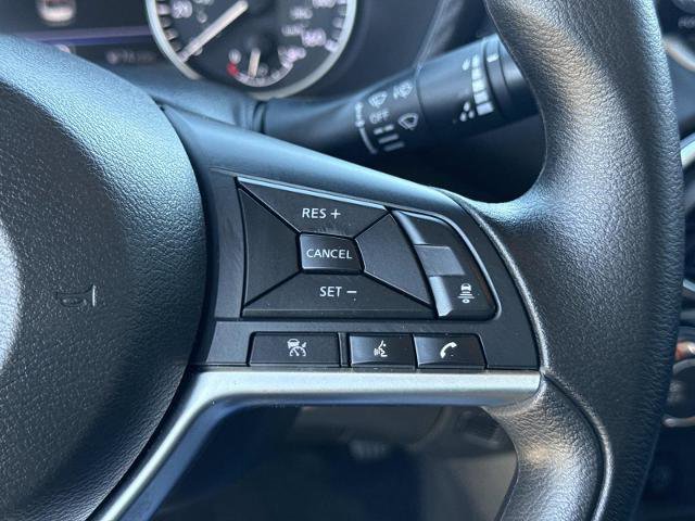 Used 2025 Nissan Sentra SV image 18