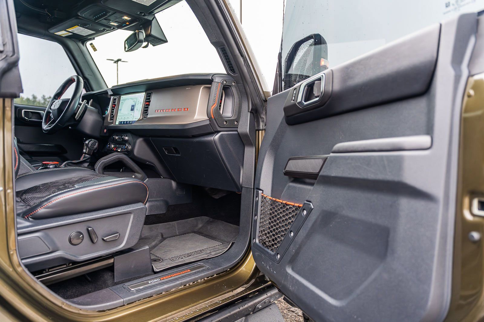 Certified 2024 Ford Bronco Raptor image 13