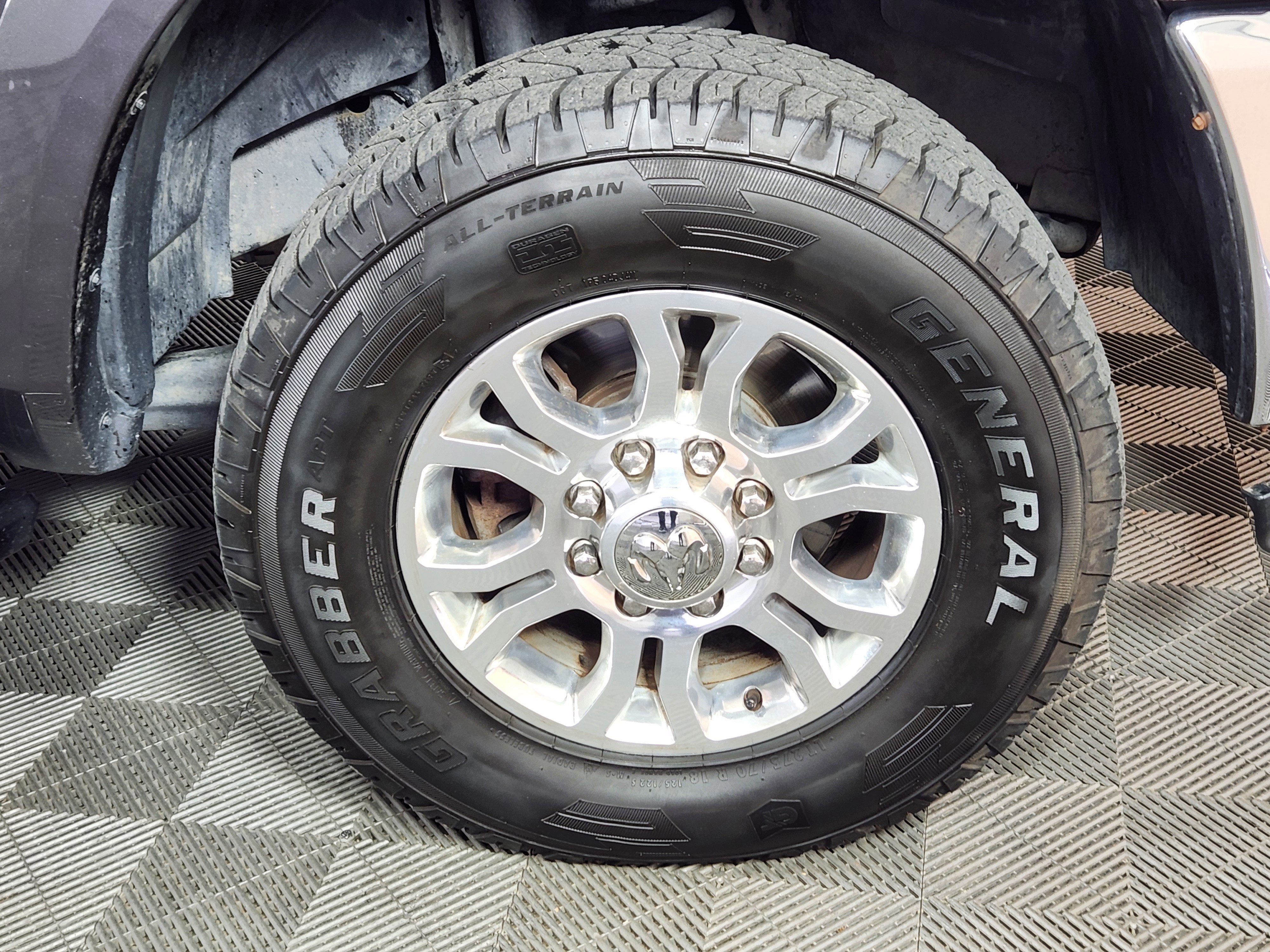 Used 2018 RAM 2500 Laramie image 9