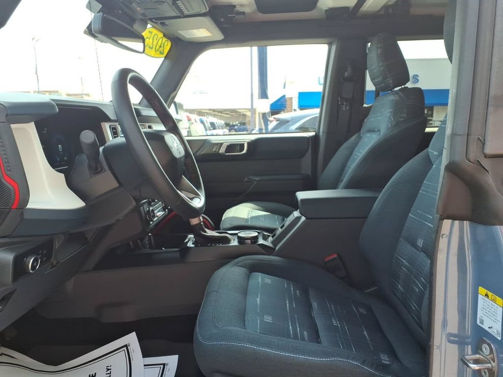 Certified 2025 Ford Bronco Heritage Edition AWD/4WD image 13