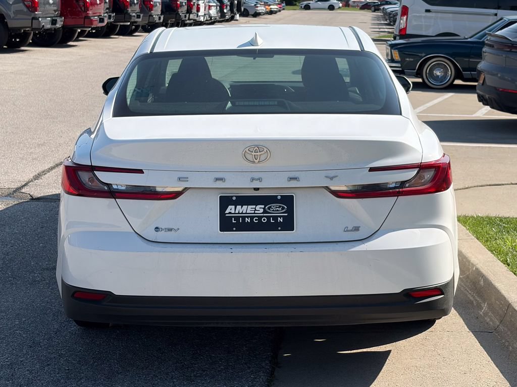 Used 2025 Toyota Camry LE FWD image 5