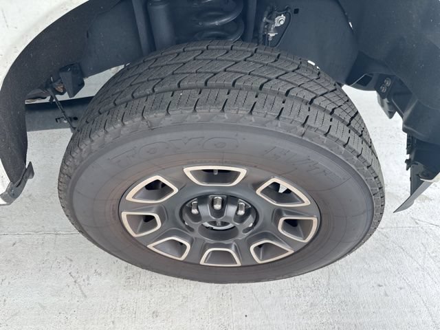 Certified 2024 Ford F250 Platinum w/ FX4 Off-Road Package AWD/4WD image 8