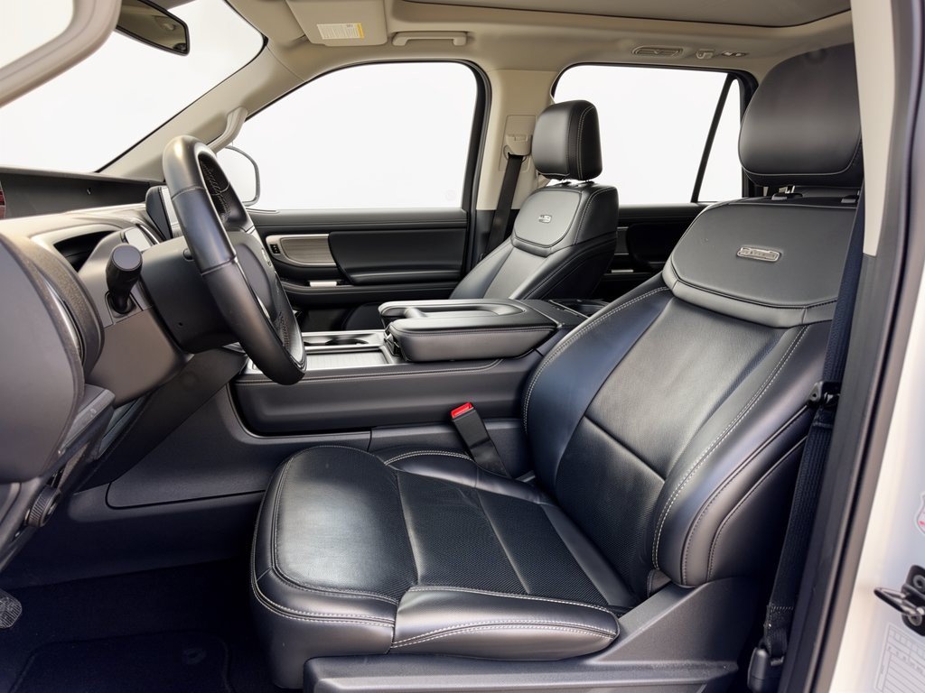 Certified 2025 Ford Expedition Max Platinum AWD/4WD image 5