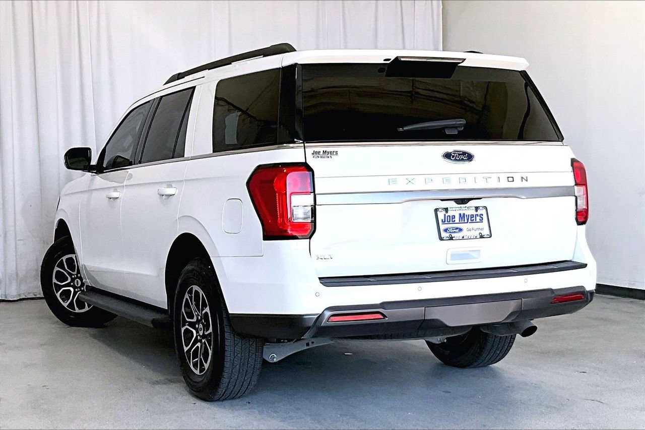 Certified 2023 Ford Expedition XLT image 2