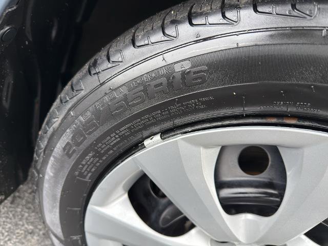 Used 2021 Toyota Corolla LE image 10