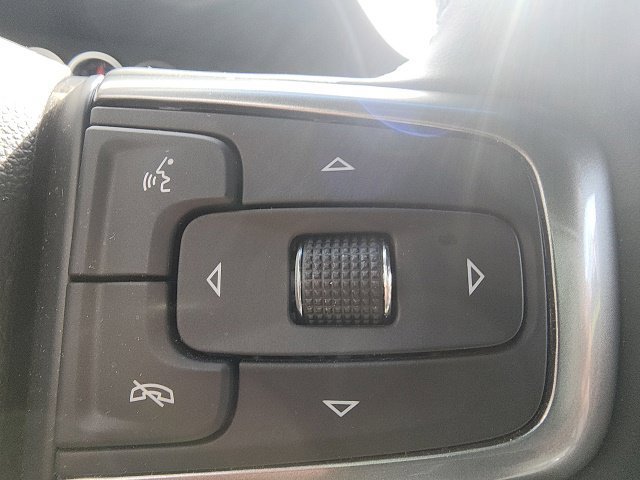 Used 2024 Chevrolet Suburban LS w/ Driver Alert Package AWD/4WD image 27