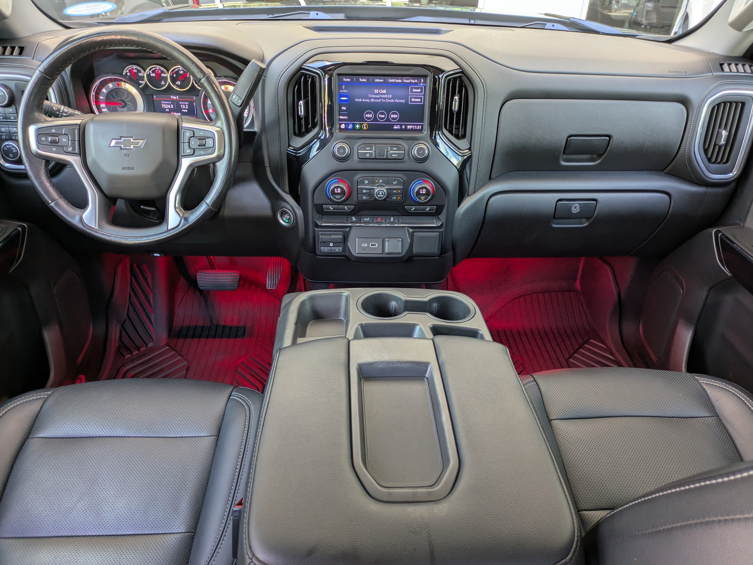 Used 2021 Chevrolet Silverado 1500 RST AWD/4WD image 16
