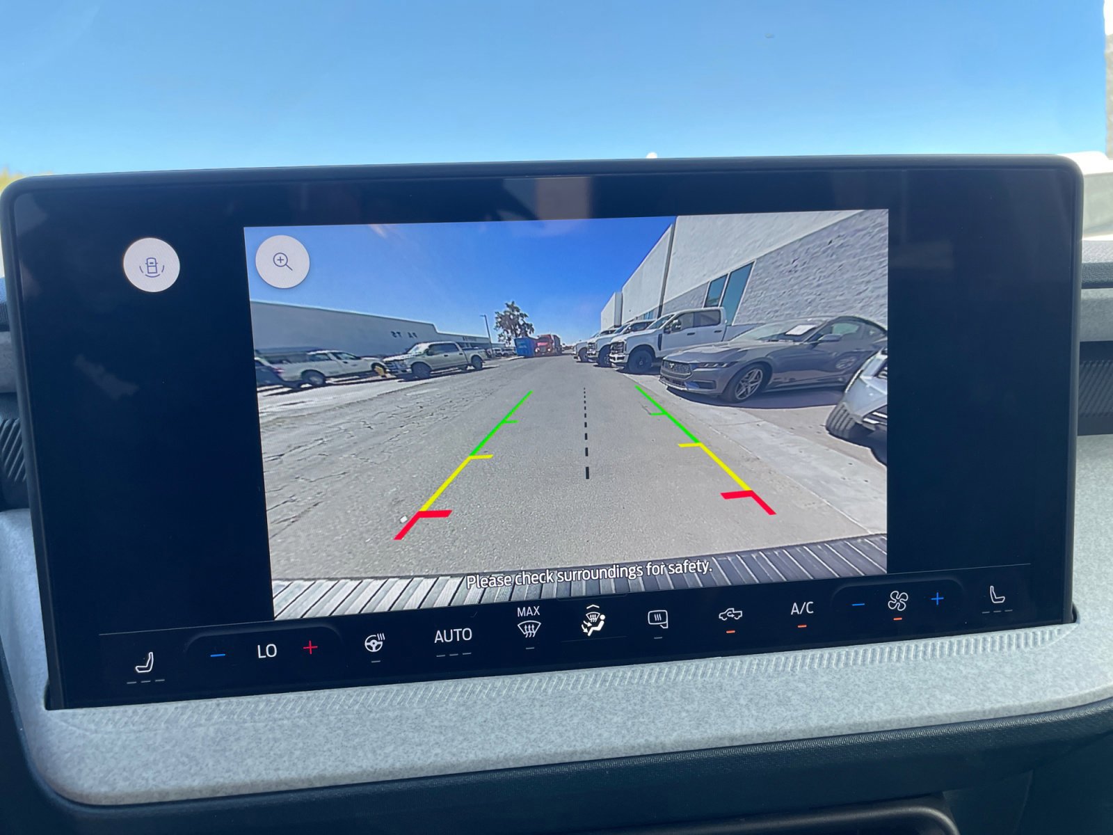 Certified 2025 Ford Maverick XLT w/ XLT Luxury Package image 23