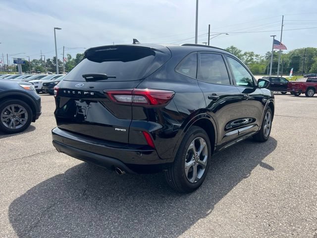 Certified 2024 Ford Escape ST-Line w/ Tech Pack #1 AWD/4WD image 4