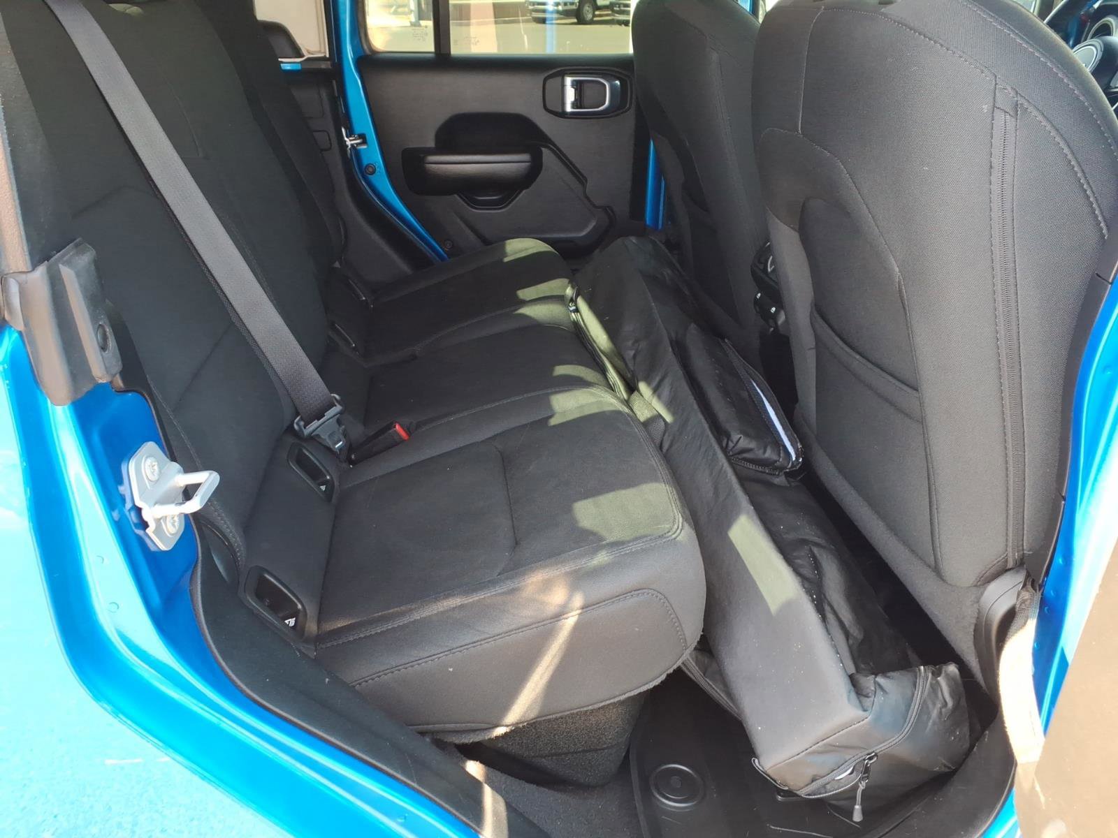 Used 2021 Jeep Gladiator Sport image 14