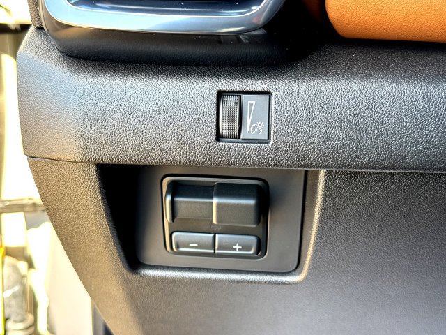Used 2026 GMC Canyon AT4 w/ Nightfall Essentials Package AWD/4WD image 15