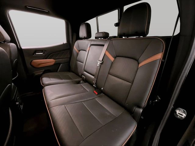 Used 2025 GMC Canyon AT4 w/ Nightfall Edition AWD/4WD image 25