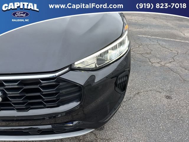 Certified 2024 Ford Escape ST-Line w/ Tech Pack #1 image 11