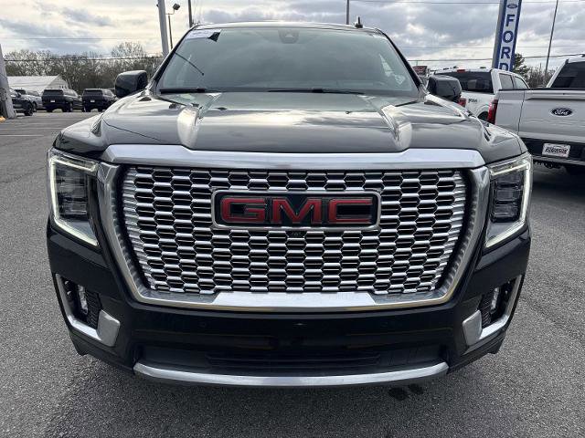 Used 2022 GMC Yukon XL Denali w/ Denali Ultimate Package image 2