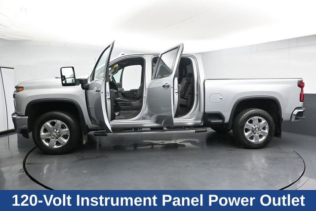 Used 2022 Chevrolet Silverado 3500 LTZ AWD/4WD image 33