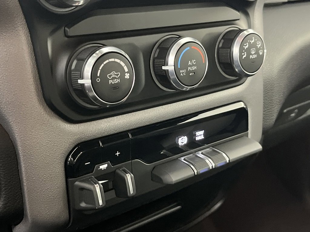 Used 2024 RAM 2500 Big Horn image 21