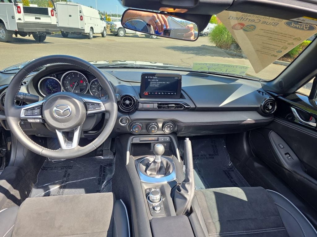 Used 2023 MAZDA MX-5 Miata Club w/ Brembo/BBS Recaro Package RWD image 6