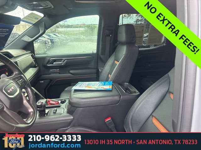 Used 2025 GMC Sierra 1500 AT4 w/ AT4 Premium Package AWD/4WD image 19