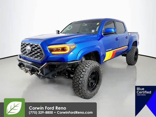 Used 2017 Toyota Tacoma SR5 AWD/4WD image 3