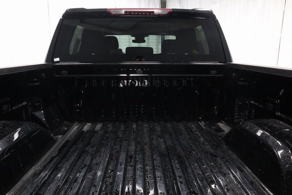 Used 2024 Chevrolet Silverado 1500 LT image 18