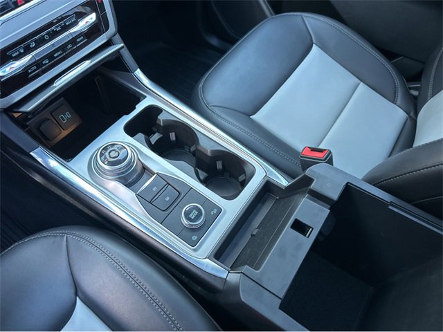 Certified 2022 Ford Explorer XLT w/ Equipment Group 202A image 35