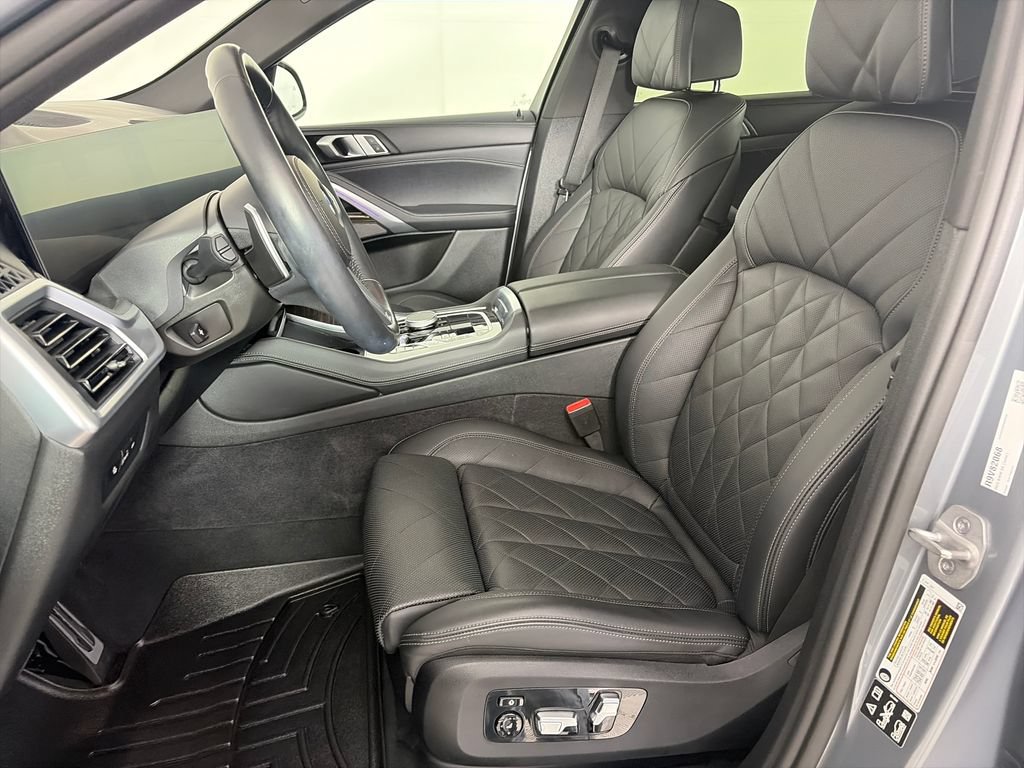 Used 2024 BMW X6 xDrive40i w/ Premium Package AWD/4WD image 11