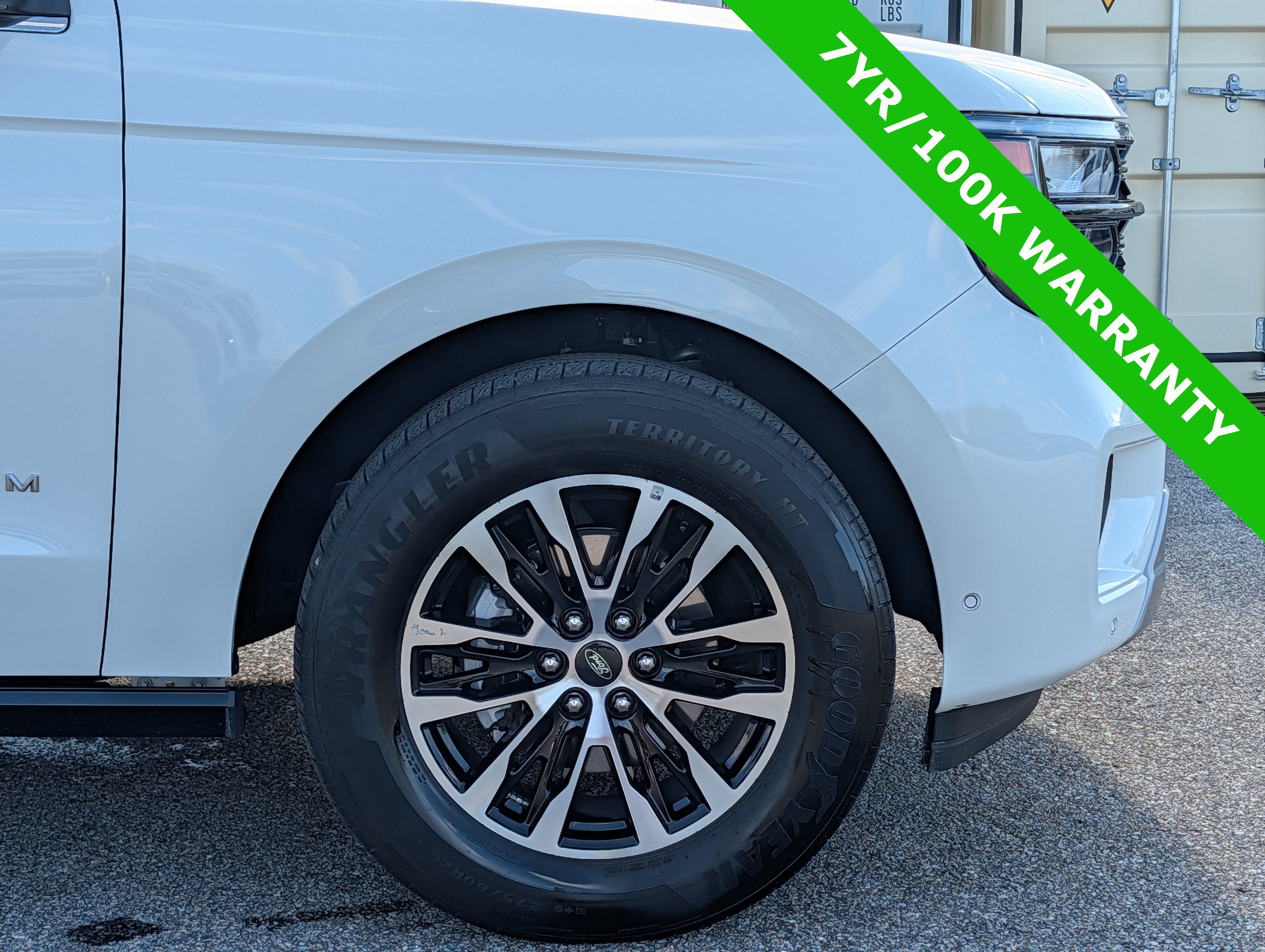 Certified 2025 Ford Expedition Platinum AWD/4WD image 12