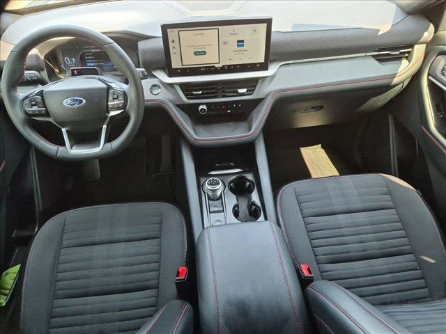 Certified 2025 Ford Explorer ST-Line RWD image 17