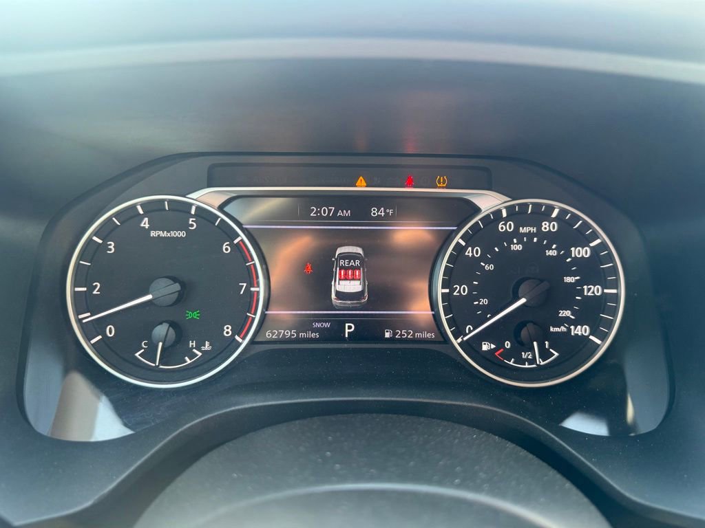 Used 2023 Nissan Rogue S image 11