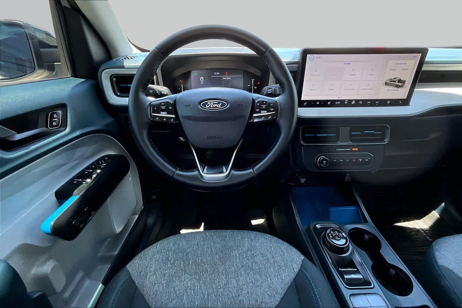 Certified 2025 Ford Maverick XLT w/ XLT Luxury Package FWD image 6