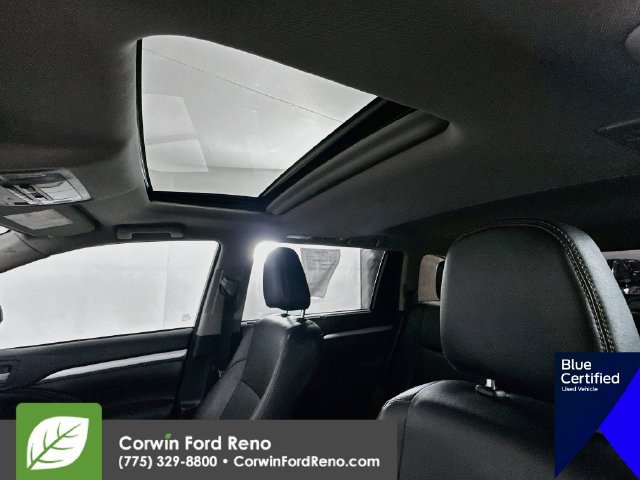 Used 2017 Toyota Highlander XLE AWD/4WD image 26