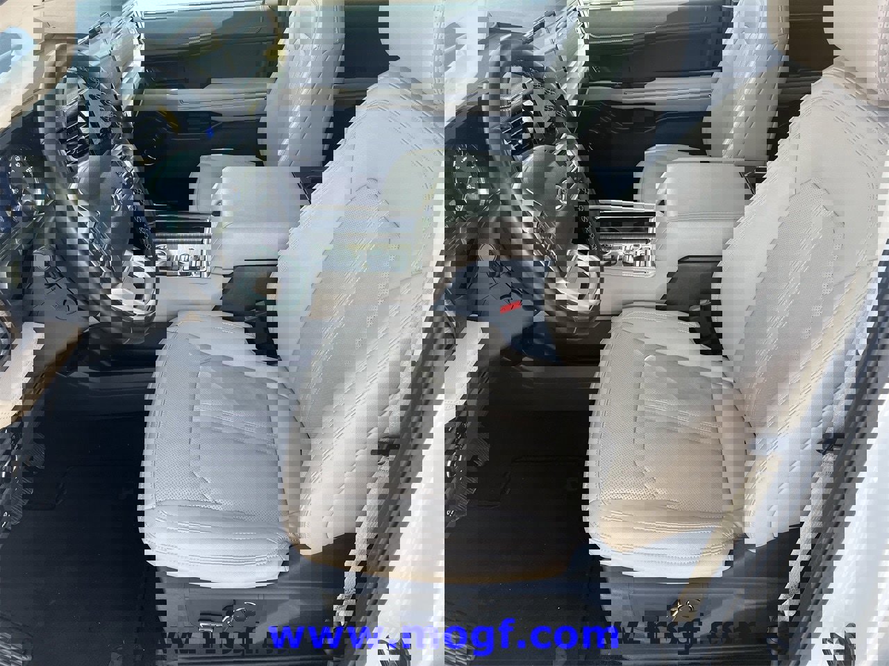 Certified 2024 Ford Expedition Limited image 27