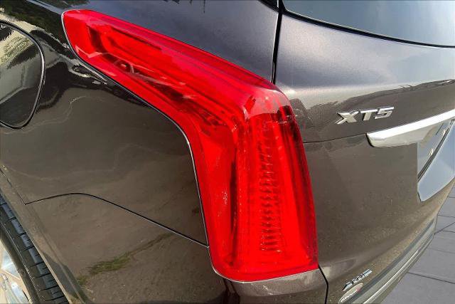 Used 2018 Cadillac XT5 Luxury w/ Driver Awareness Package AWD/4WD image 28