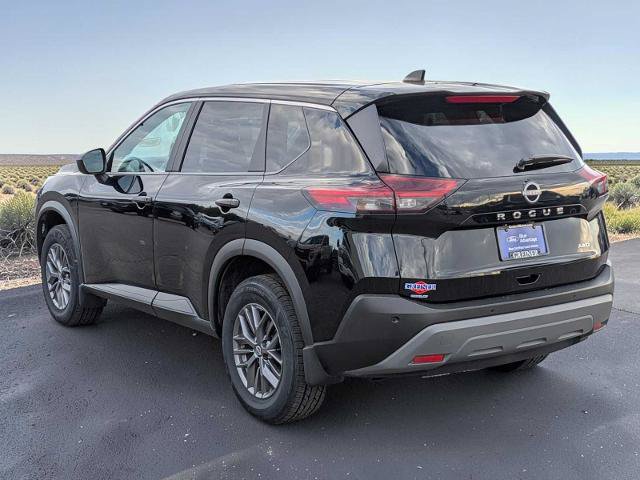 Used 2023 Nissan Rogue S AWD/4WD image 4